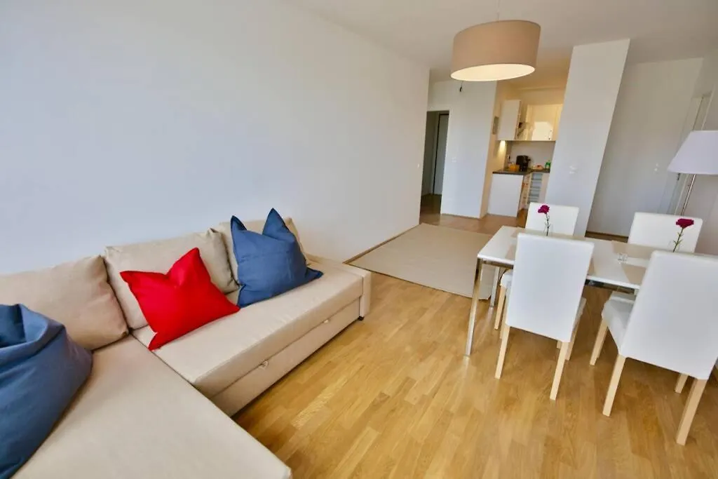 Zwischen Schoenbrunn Und Dem City Center L Lf37 Vienna Apartment